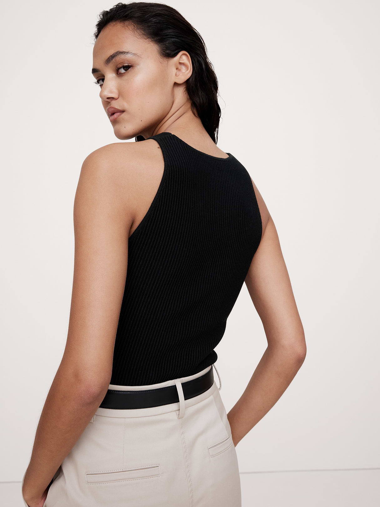 Sculpted Ribbed Tank - Black