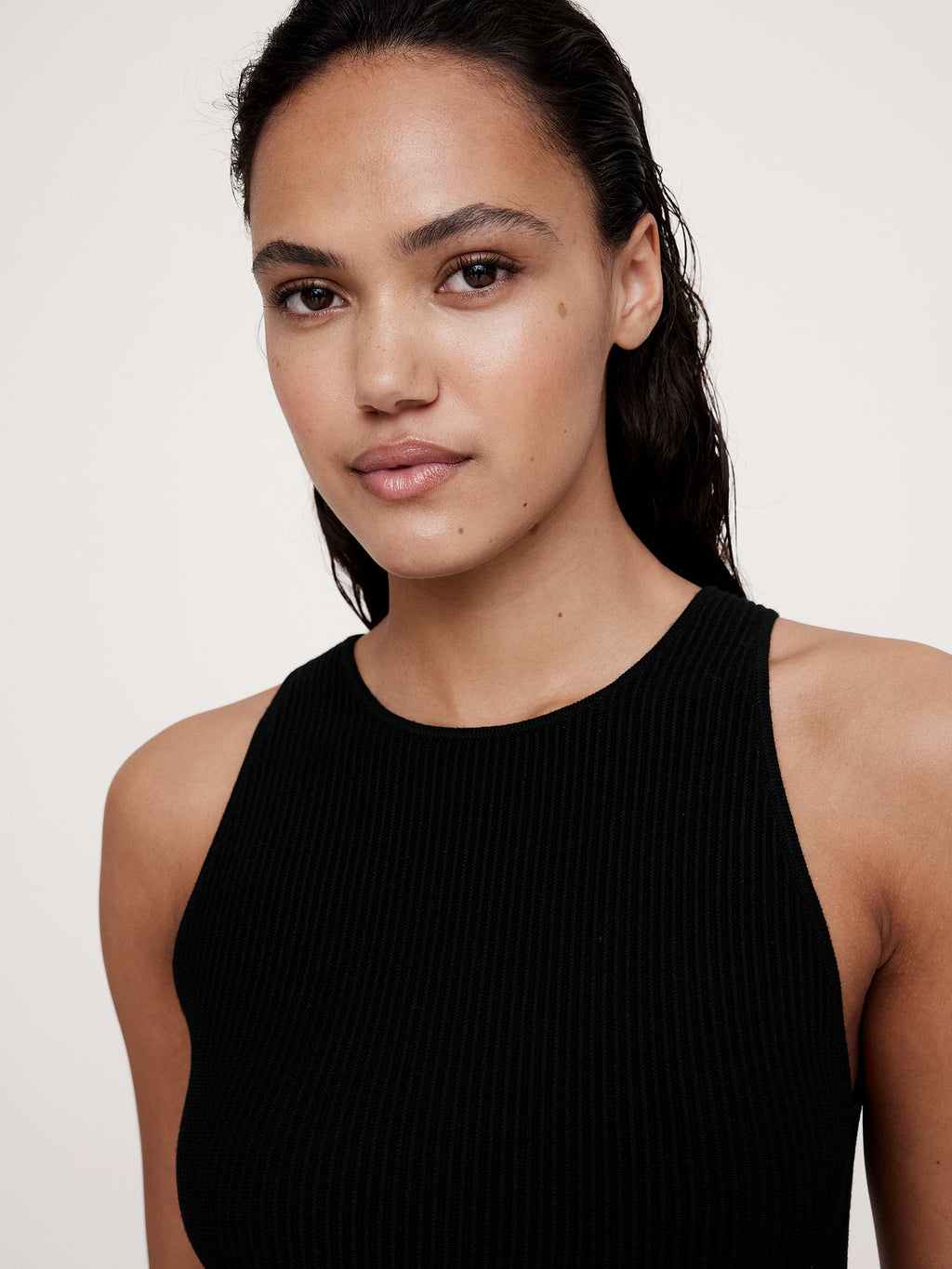 Sculpted Ribbed Tank - Black