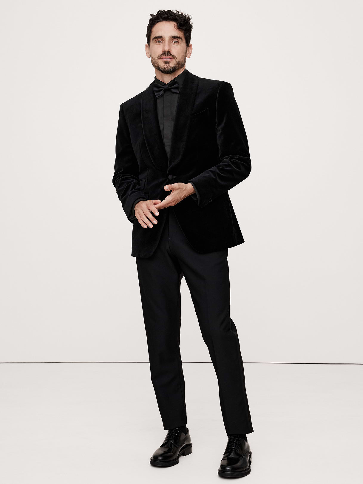 Slim-Fit Cotton Poplin Tuxedo Shirt with Cutaway Collar - Black