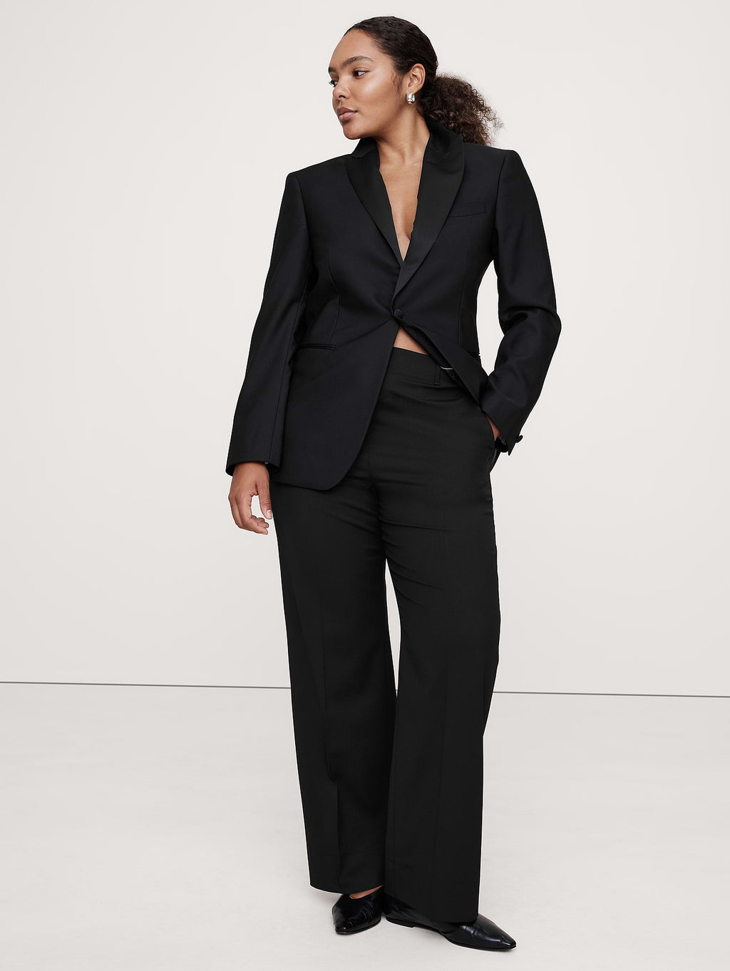 Ultra High-Rise Modern Straight Italian Lightweight Wool Pant - Black