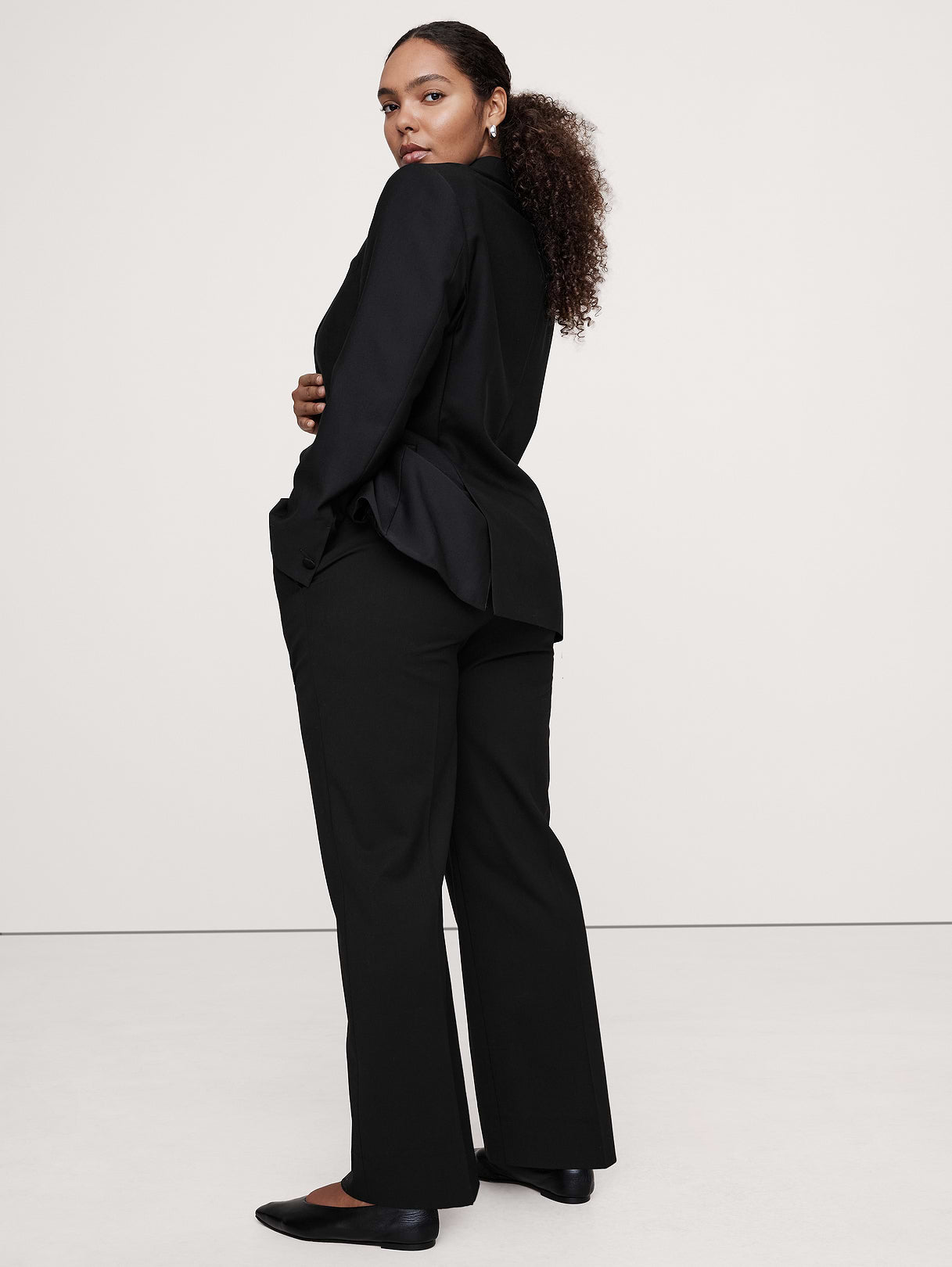 Ultra High-Rise Modern Straight Italian Lightweight Wool Pant - Black