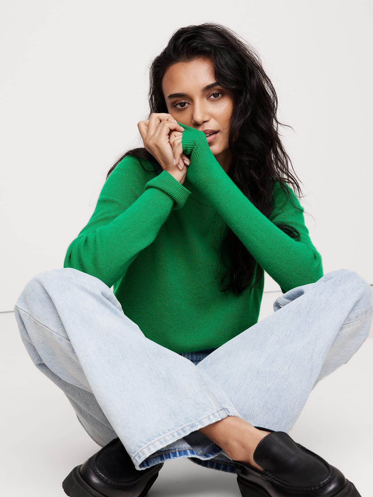 Lightweight Cashmere Crew-Neck Sweater - Emerald Green