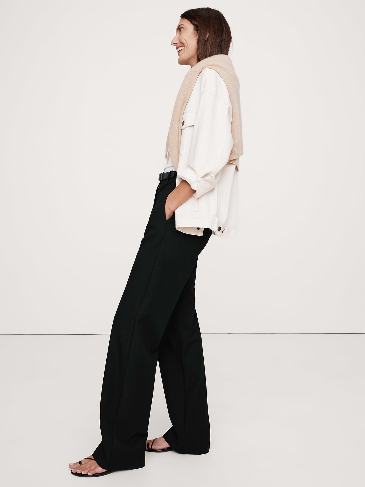 Ultra High-Rise Modern Straight City Stretch Pant - Black