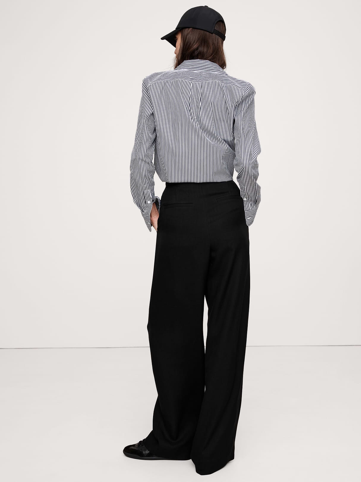 The Soho Wide-Leg Pant in Drapey Twill - Black
