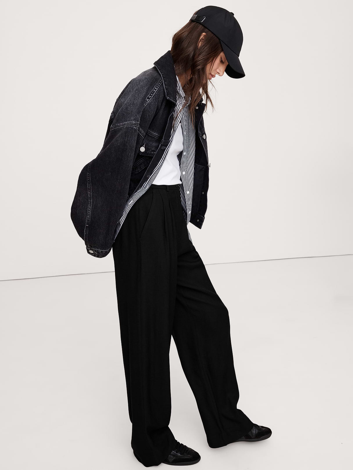 The Soho Wide-Leg Pant in Drapey Twill - Black