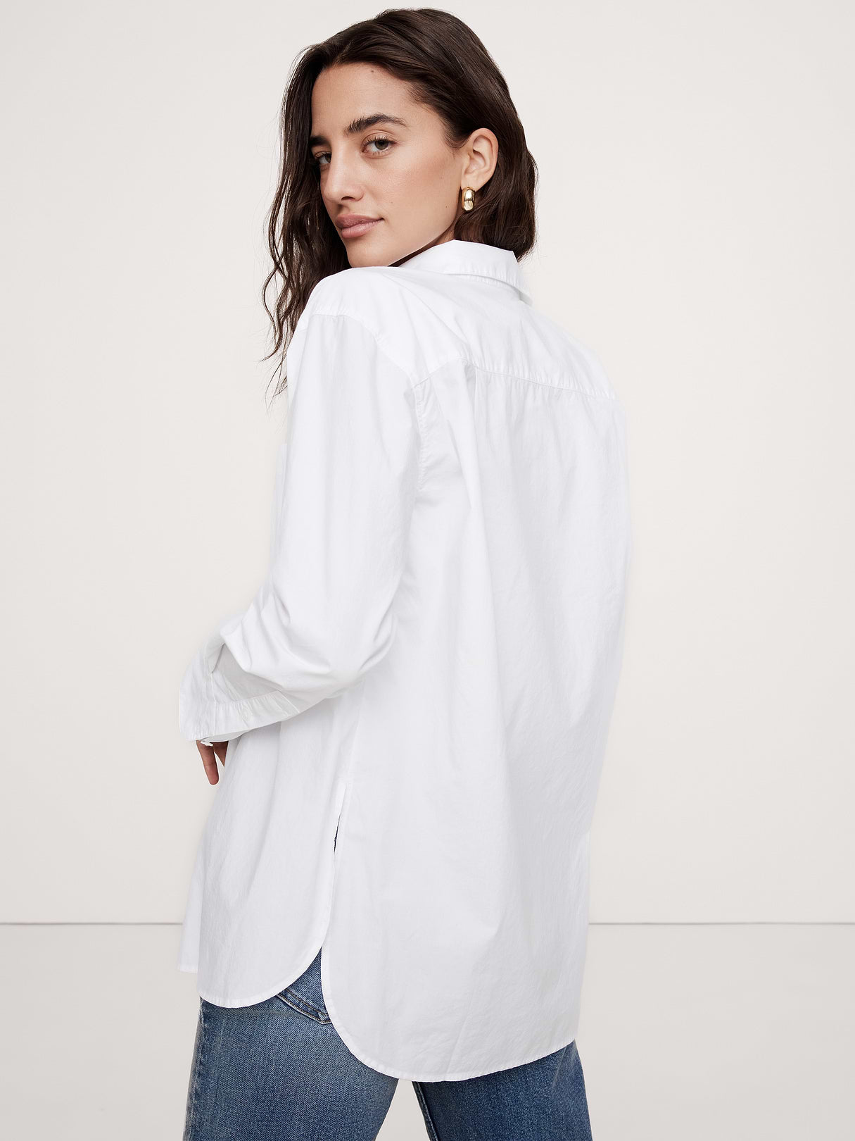 The Oversized Shirt in Cotton Poplin - White