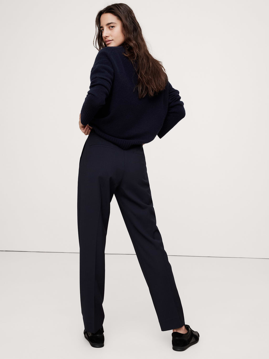 Ultra High-Rise Modern Slim Italian Lightweight Wool Ankle Pant - Navy Blue