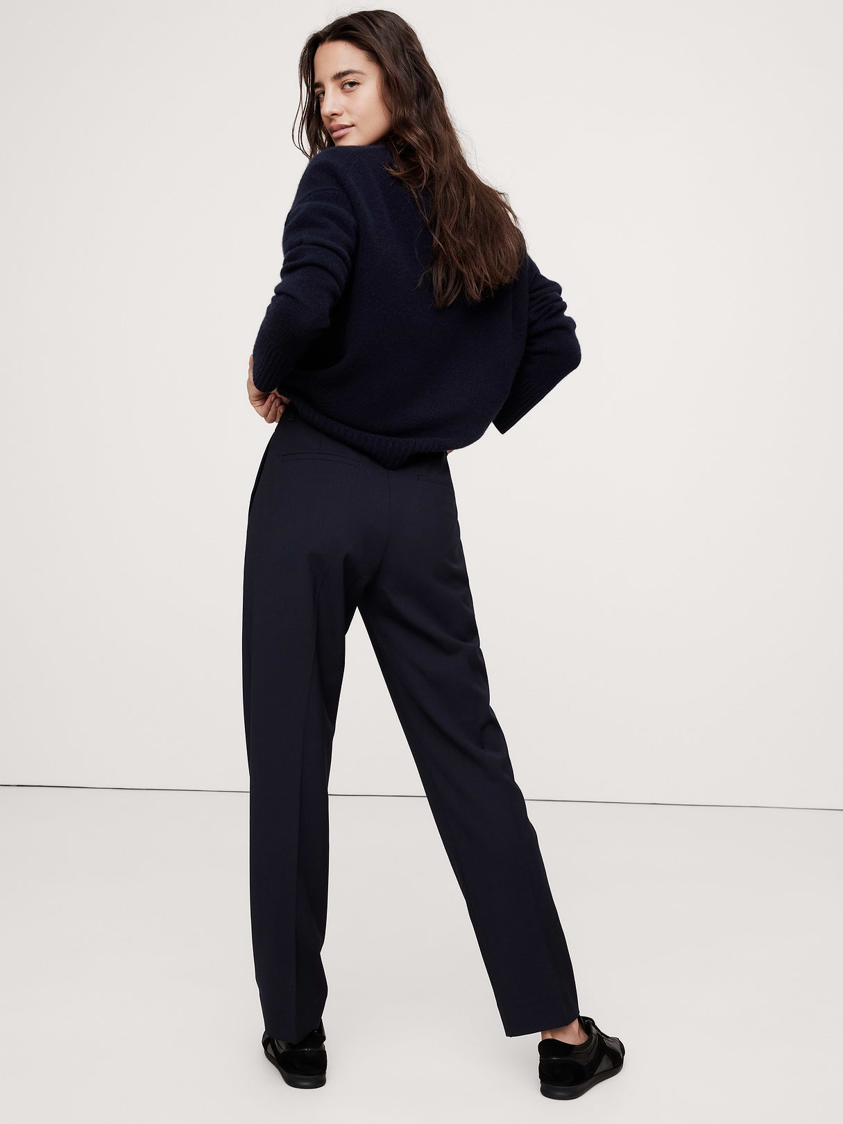 Ultra High-Rise Modern Slim Italian Lightweight Wool Ankle Pant - Navy Blue