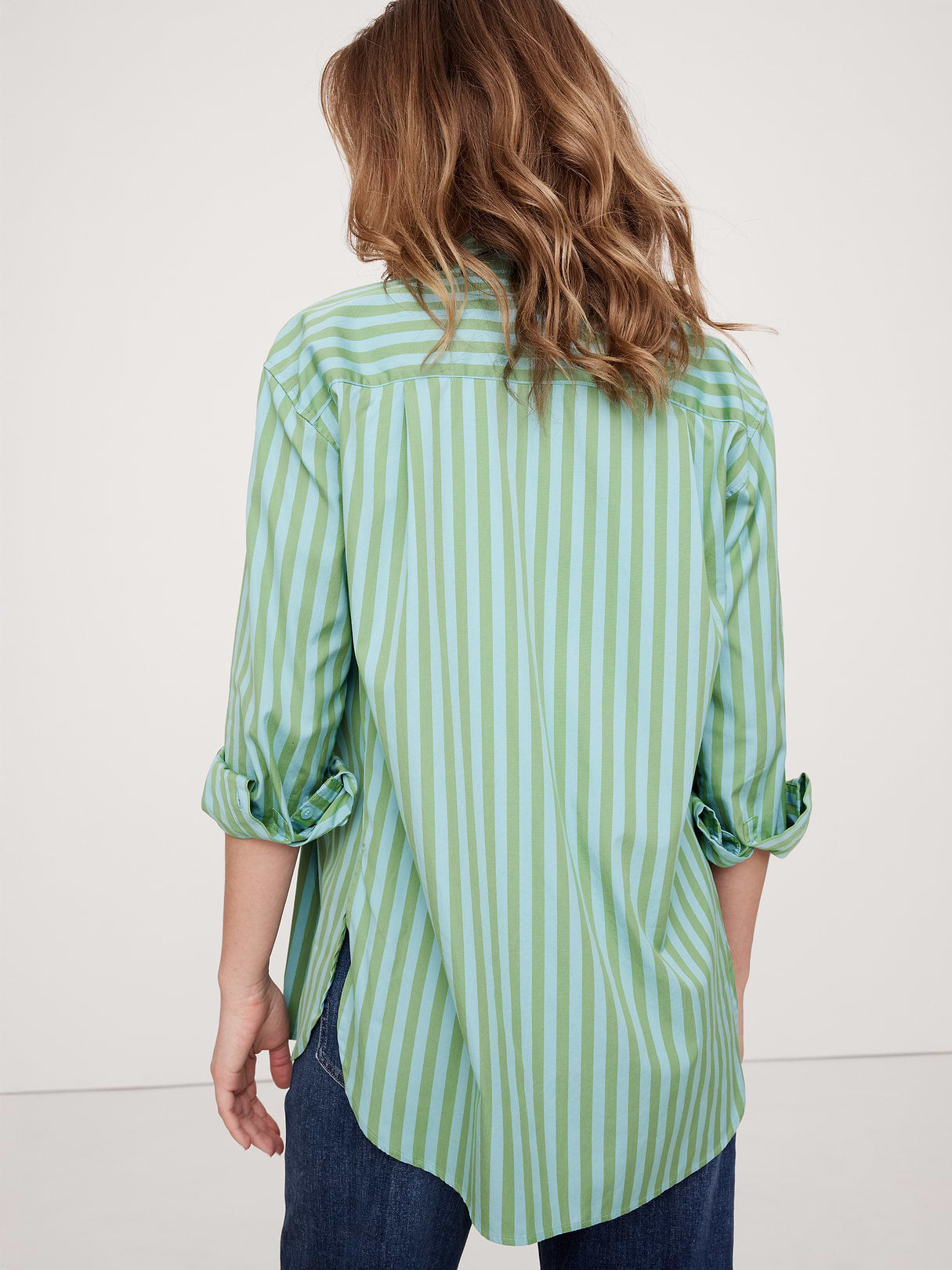 The Oversized Shirt in Cotton Poplin - Green Stripe