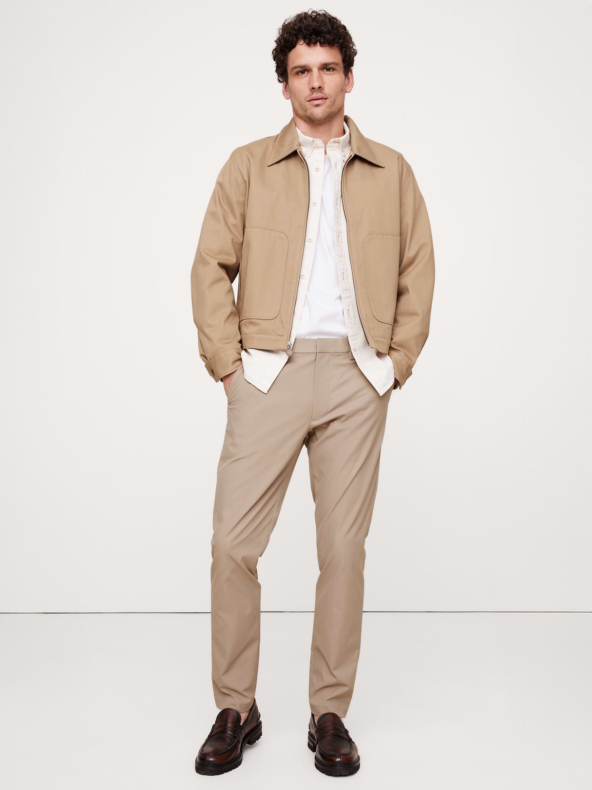Athletic Slim Performance Pant - Khaki Beige