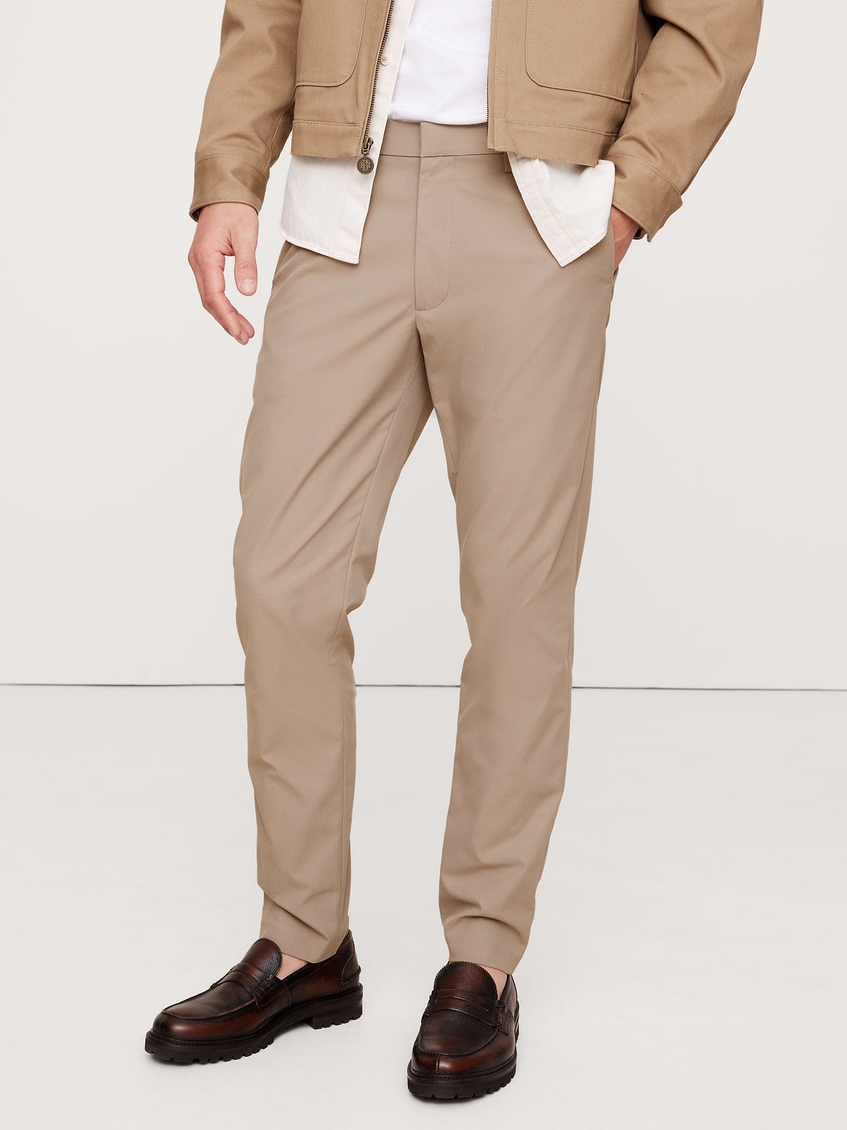 Athletic Slim Performance Pant - Khaki Beige