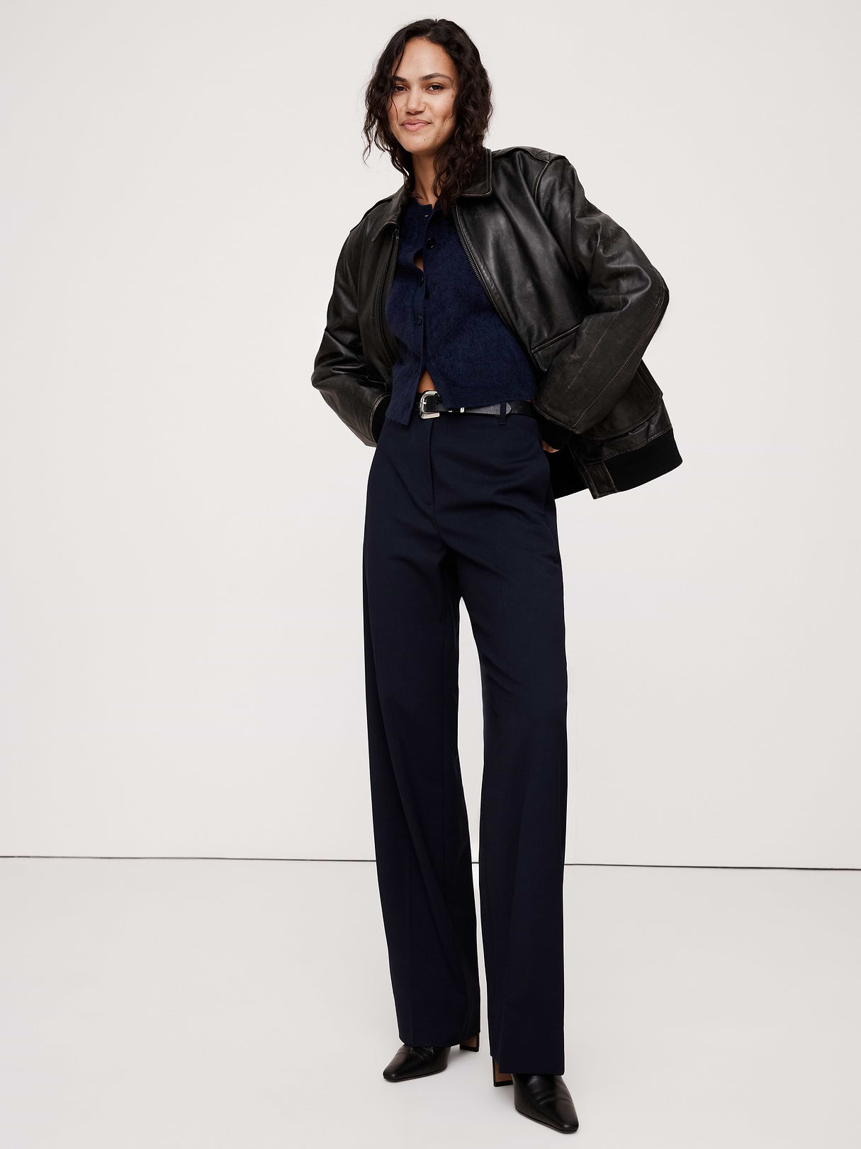 Ultra High-Rise Modern Straight Italian Lightweight Wool Pant - Navy Blue