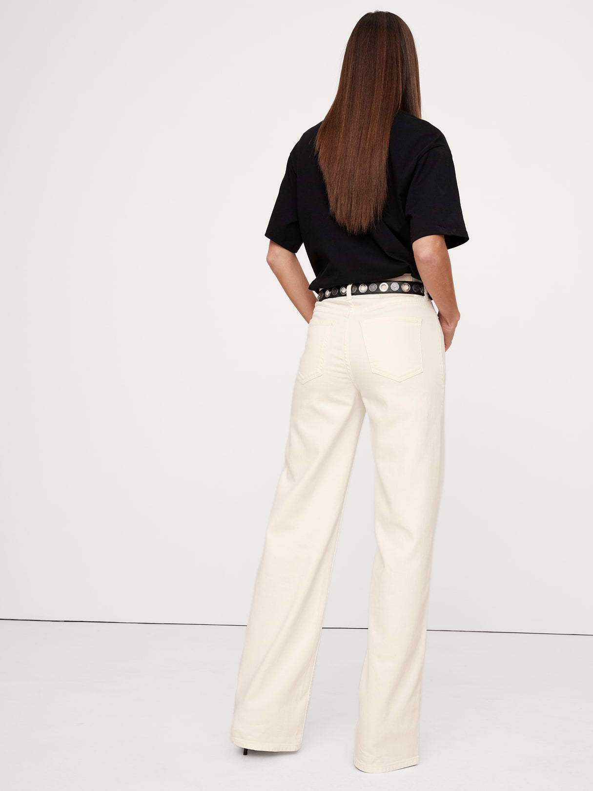 The Icon Classic Wide-Leg Jean - White