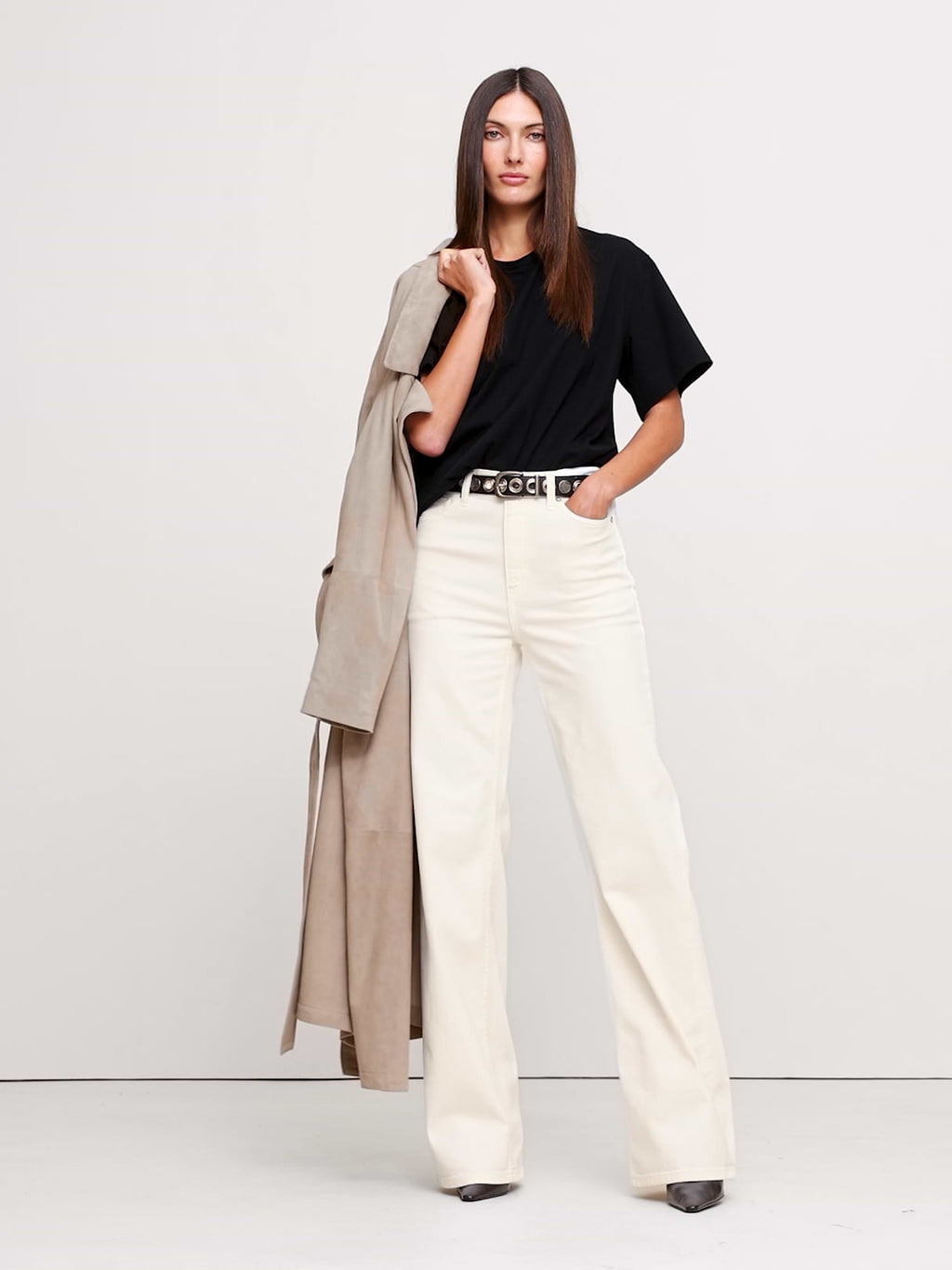 The Icon Classic Wide-Leg Jean - White