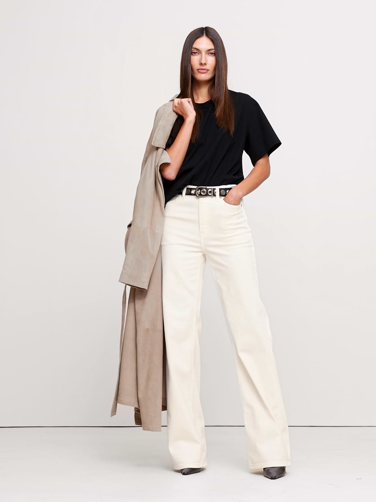 The Icon Classic Wide-Leg Jean - White