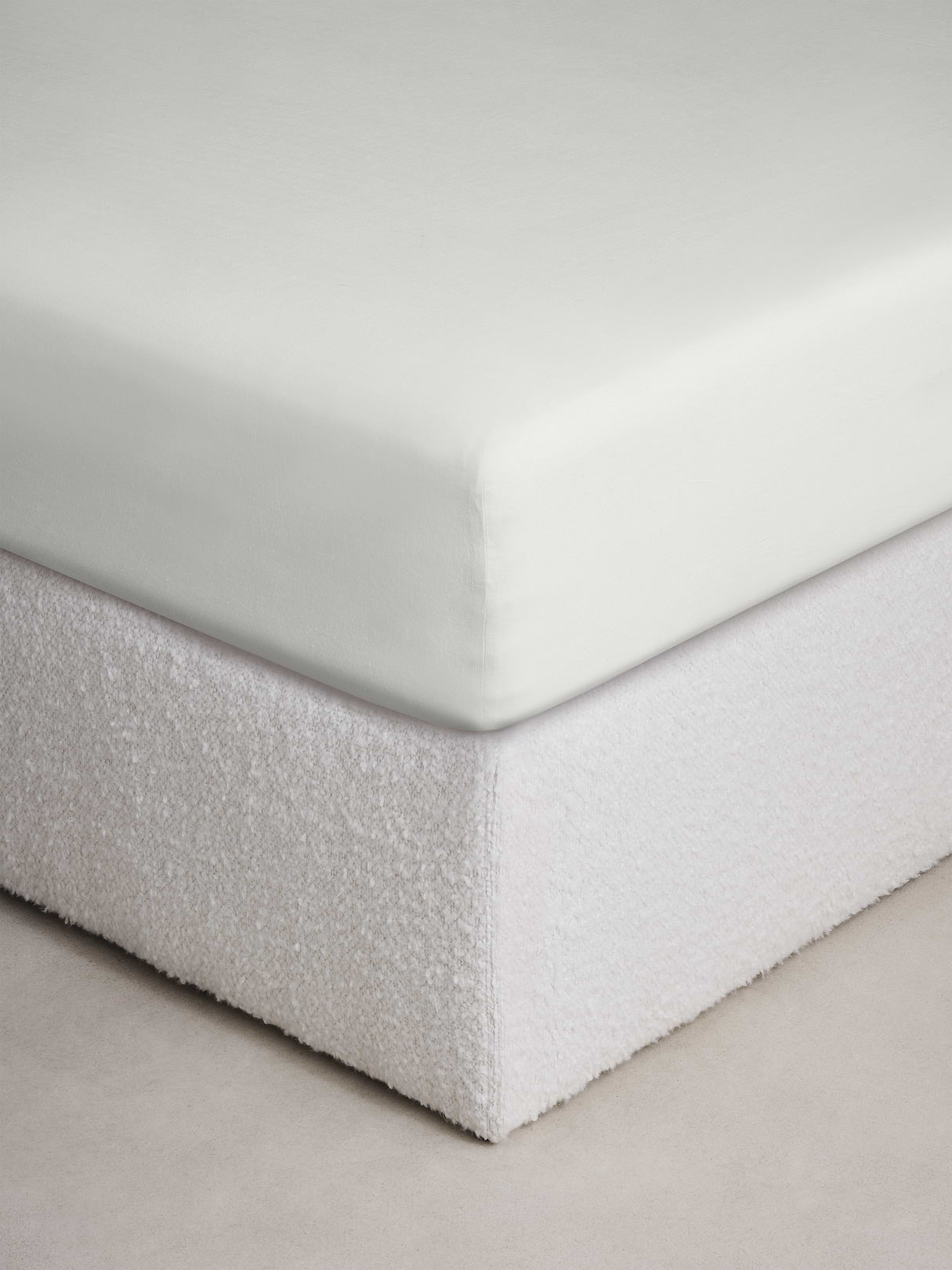 Fine Linen Fitted Sheet - White