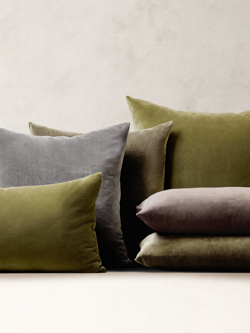 Timeless Velvet Pillow - Truffle