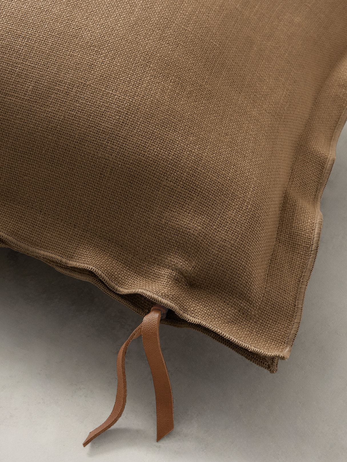 European Linen Pillow - Burnt Caramel