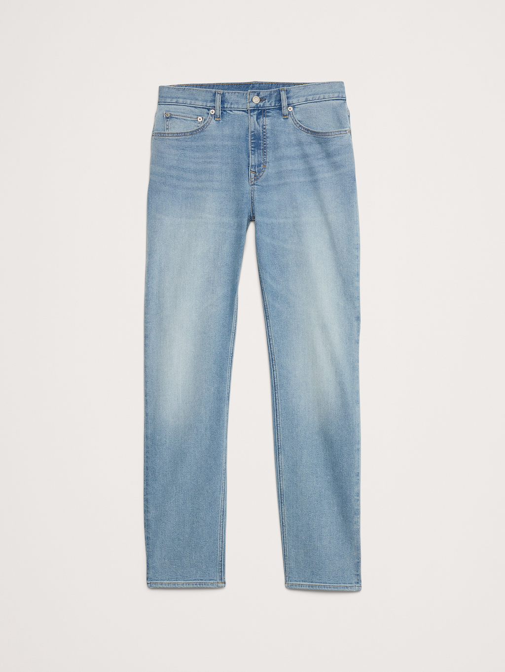 Straight Luxe Traveler Jean - Light Wash