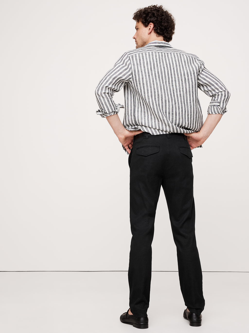 Athletic Slim Linen-Cotton Chino - Black