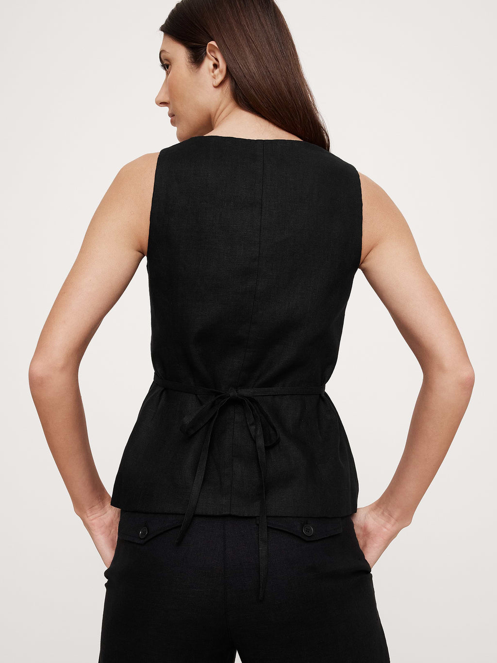 Linen Square-Neck Long Vest - Black