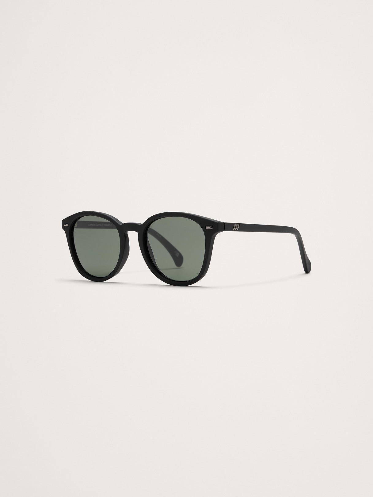 Bandwagon Sunglasses by Le Specs - Black