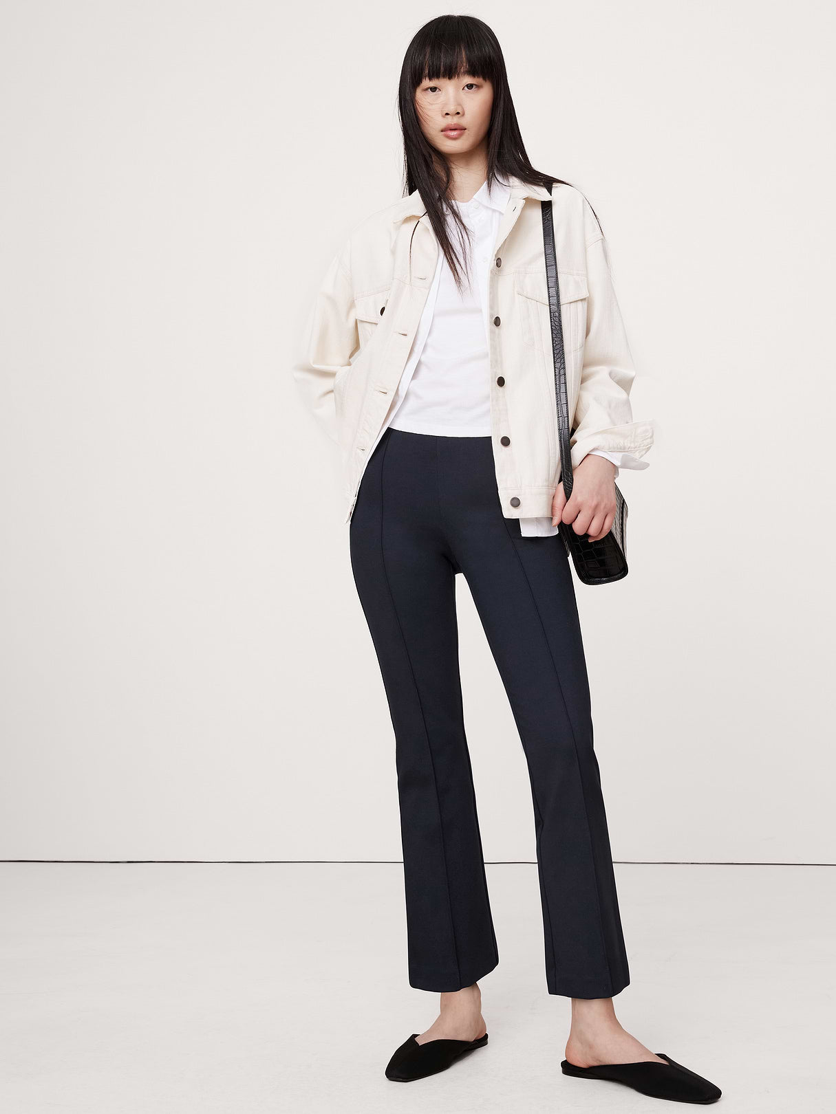 Crop Flare Everywhere Ponte Pull-On Pant - Hyper Navy Blue