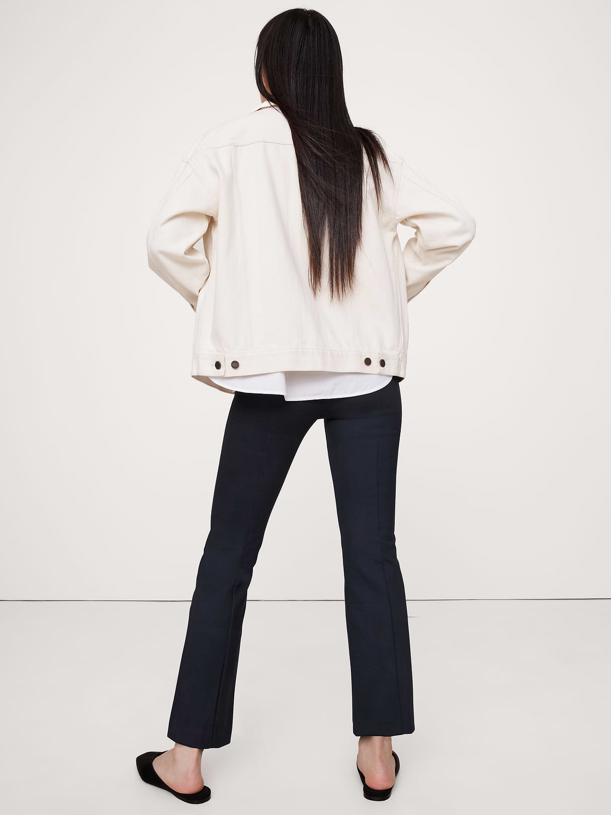 Crop Flare Everywhere Ponte Pull-On Pant - Hyper Navy Blue