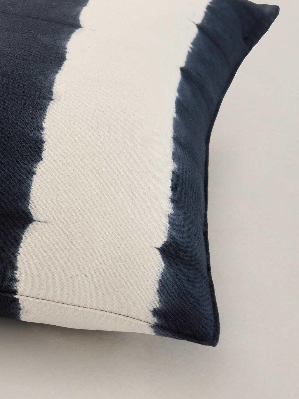 Shibori Cotton Pillow Cover - Indigo Blue