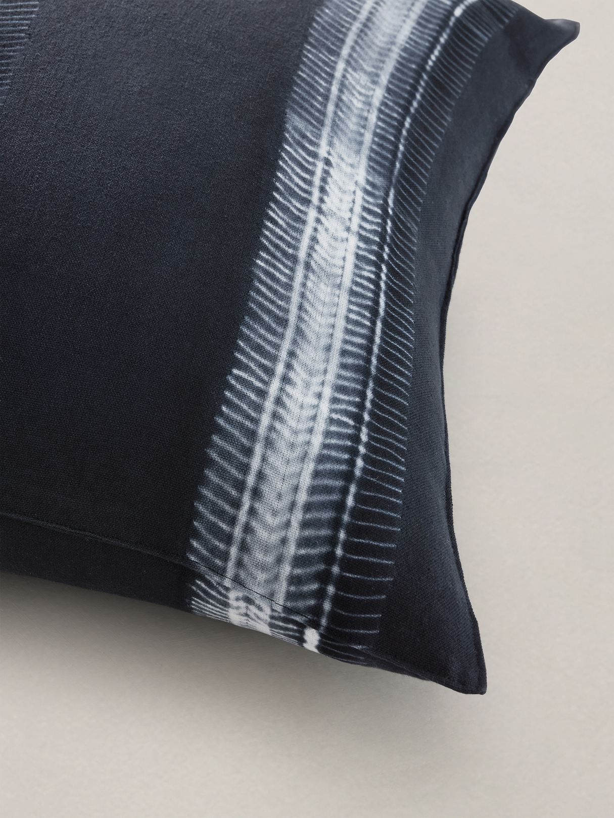 Shibori Cotton Pillow Cover - Indigo Blue