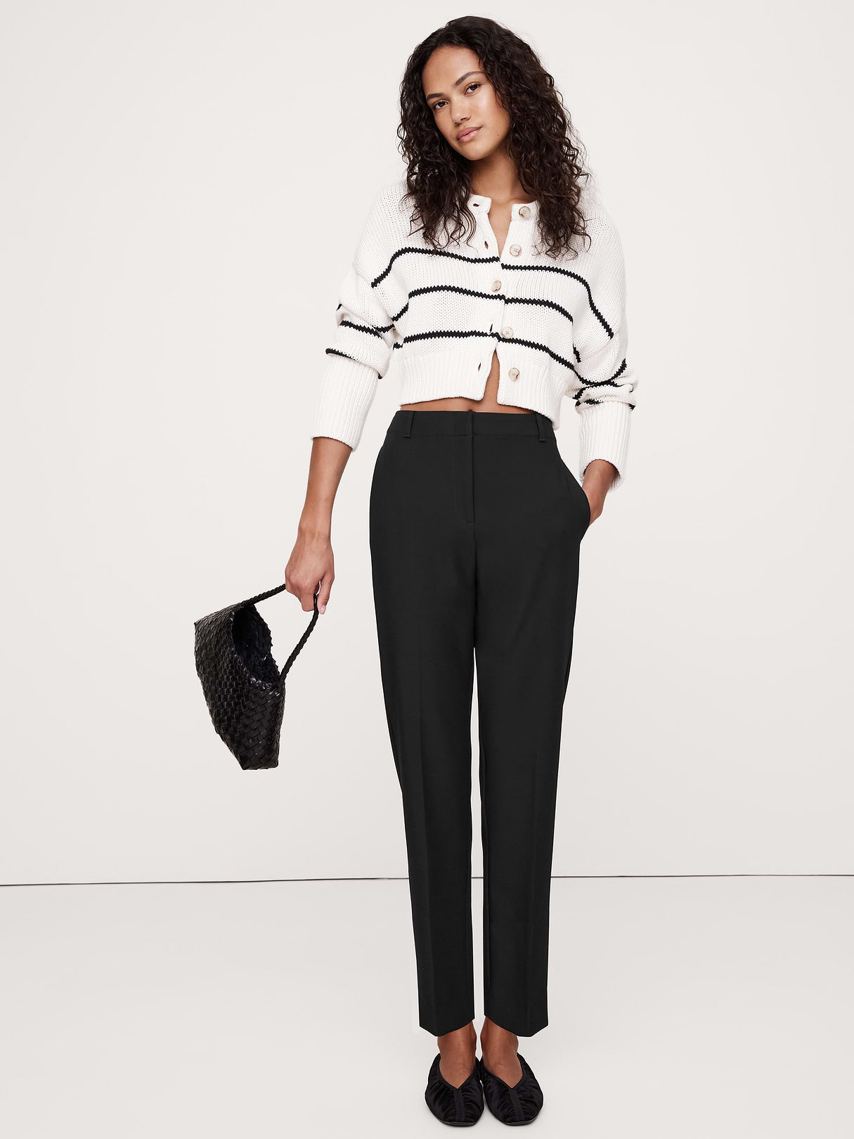 Ultra High-Rise Modern Slim City Stretch Ankle Pant - Black