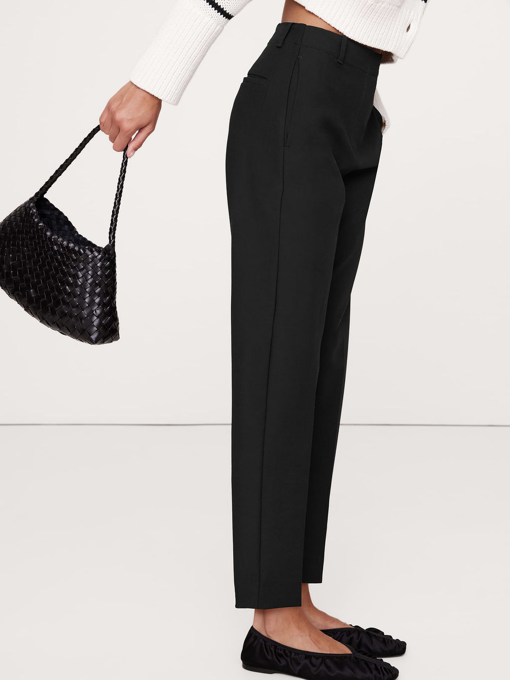 Ultra High-Rise Modern Slim City Stretch Ankle Pant - Black