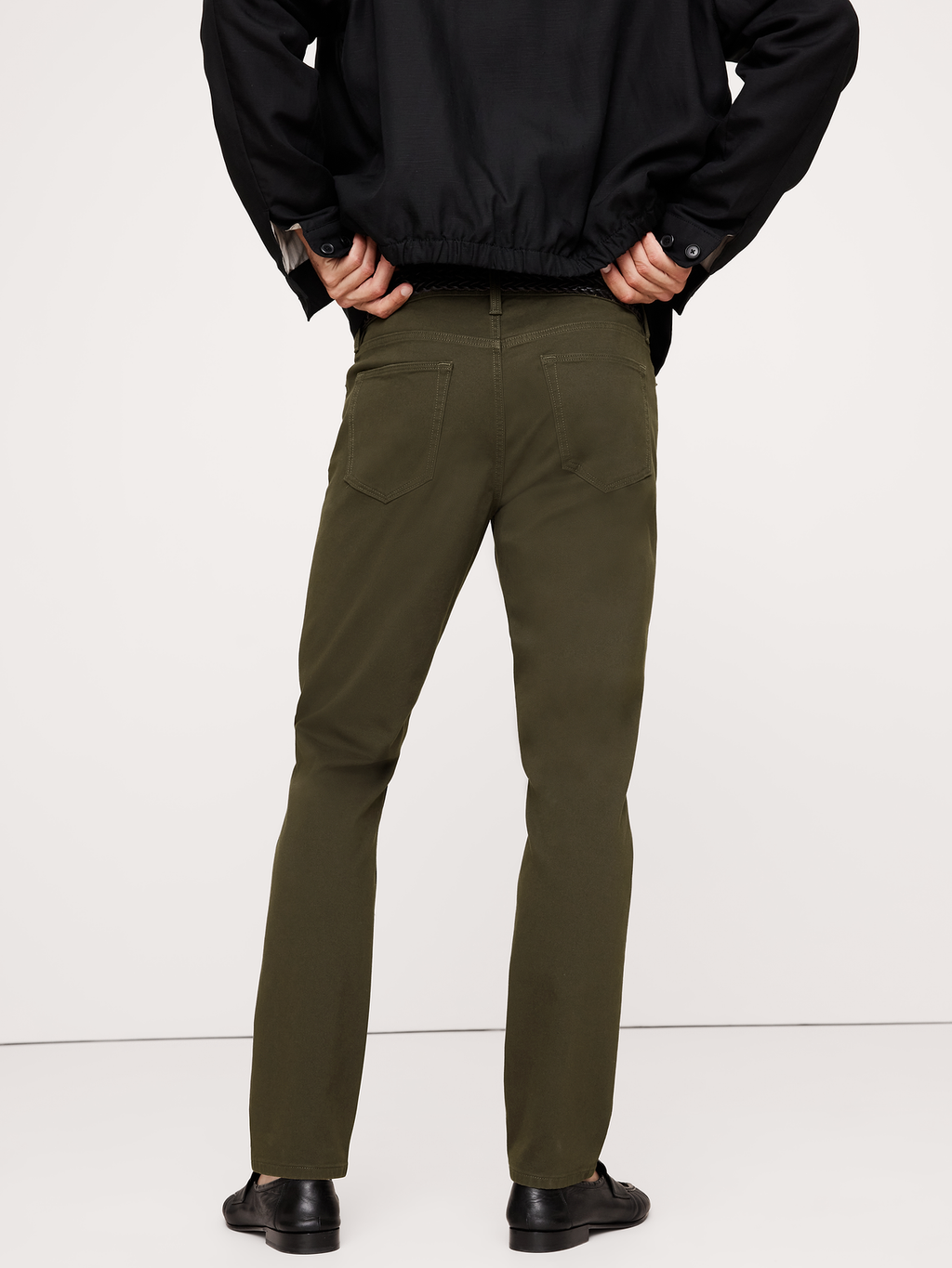 Skinny Traveler Pant 2.0 - Dark Olive Green