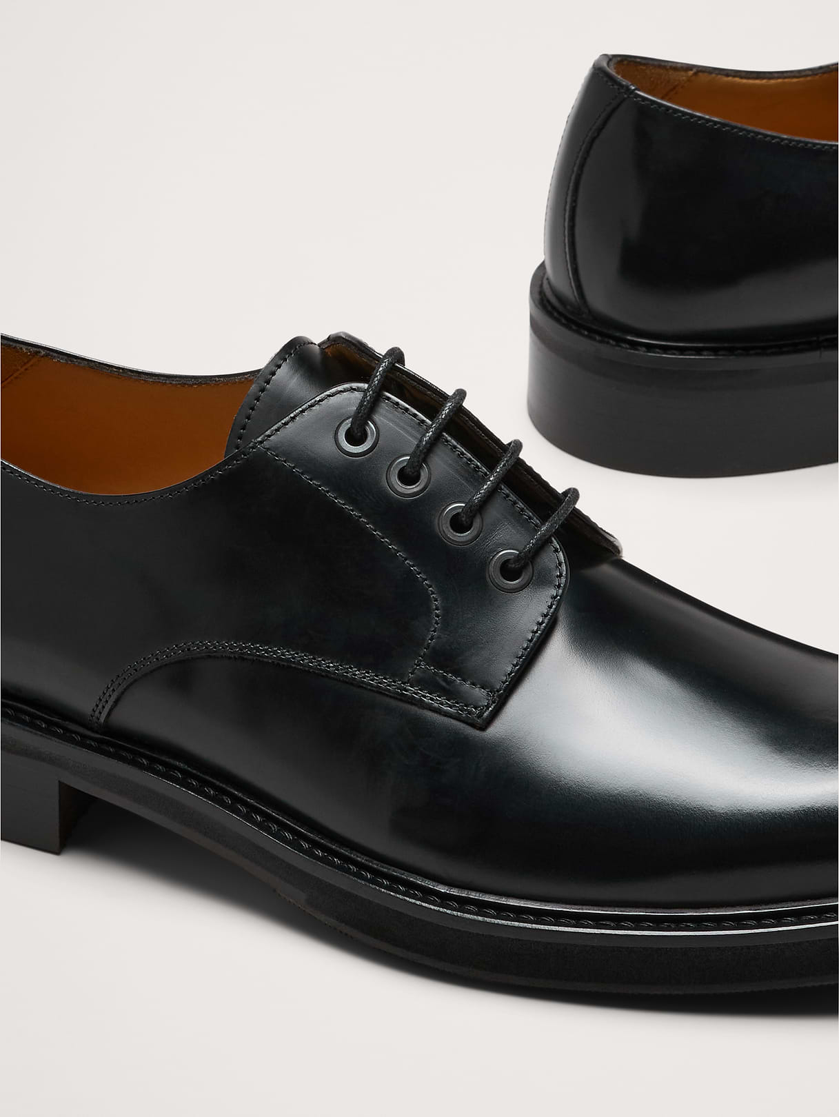 Leather Derby Shoe - Black