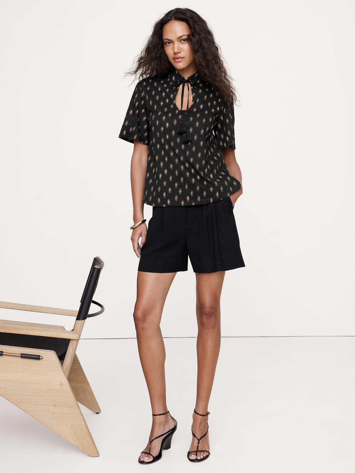 Cotton Popover Shirt with Tassel Tie - Black Paisley