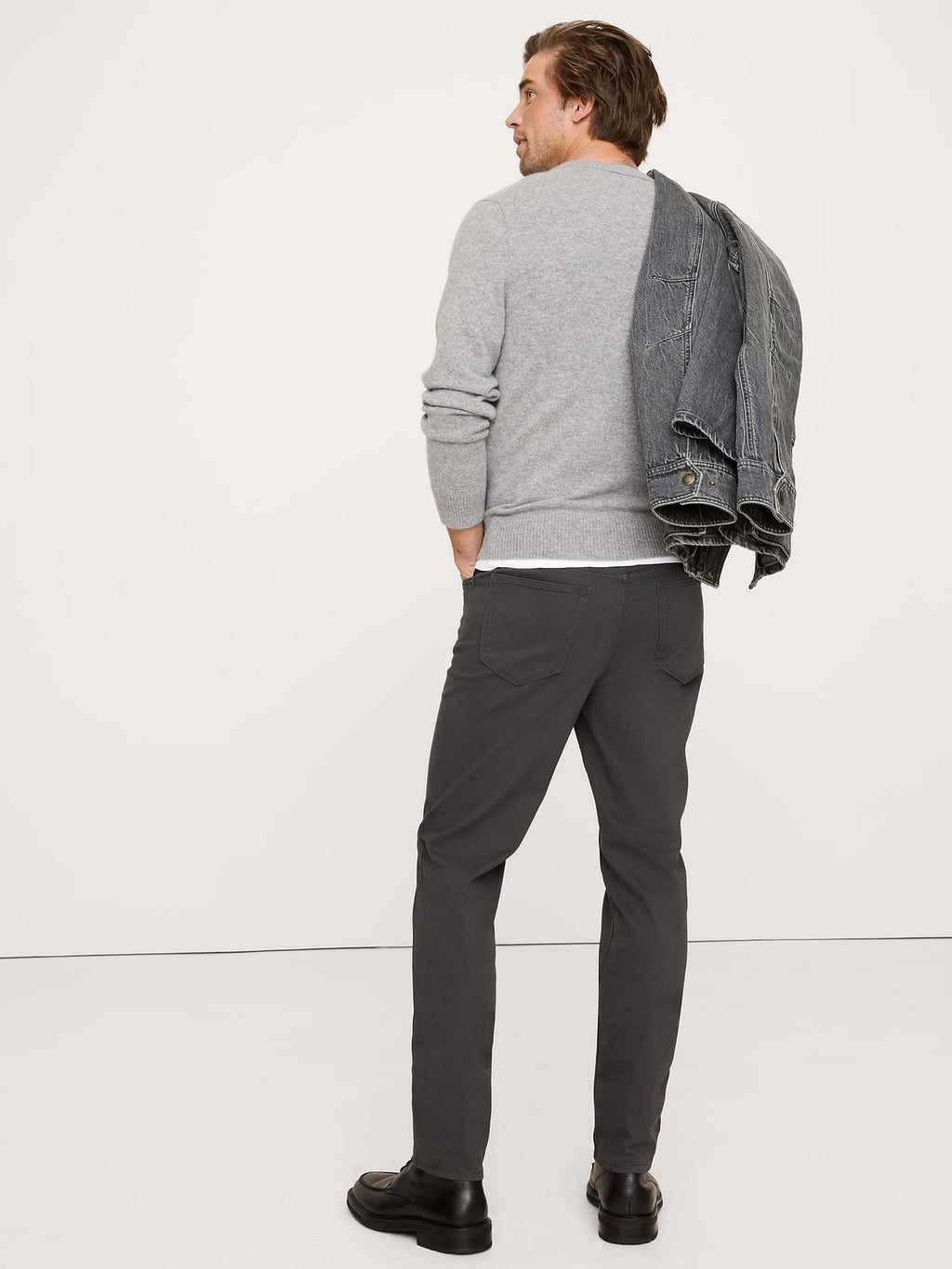 Slim Traveler Pant - Charcoal Gray