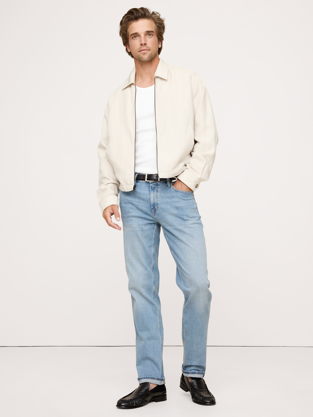 Straight Luxe Traveler Jean - Light Wash