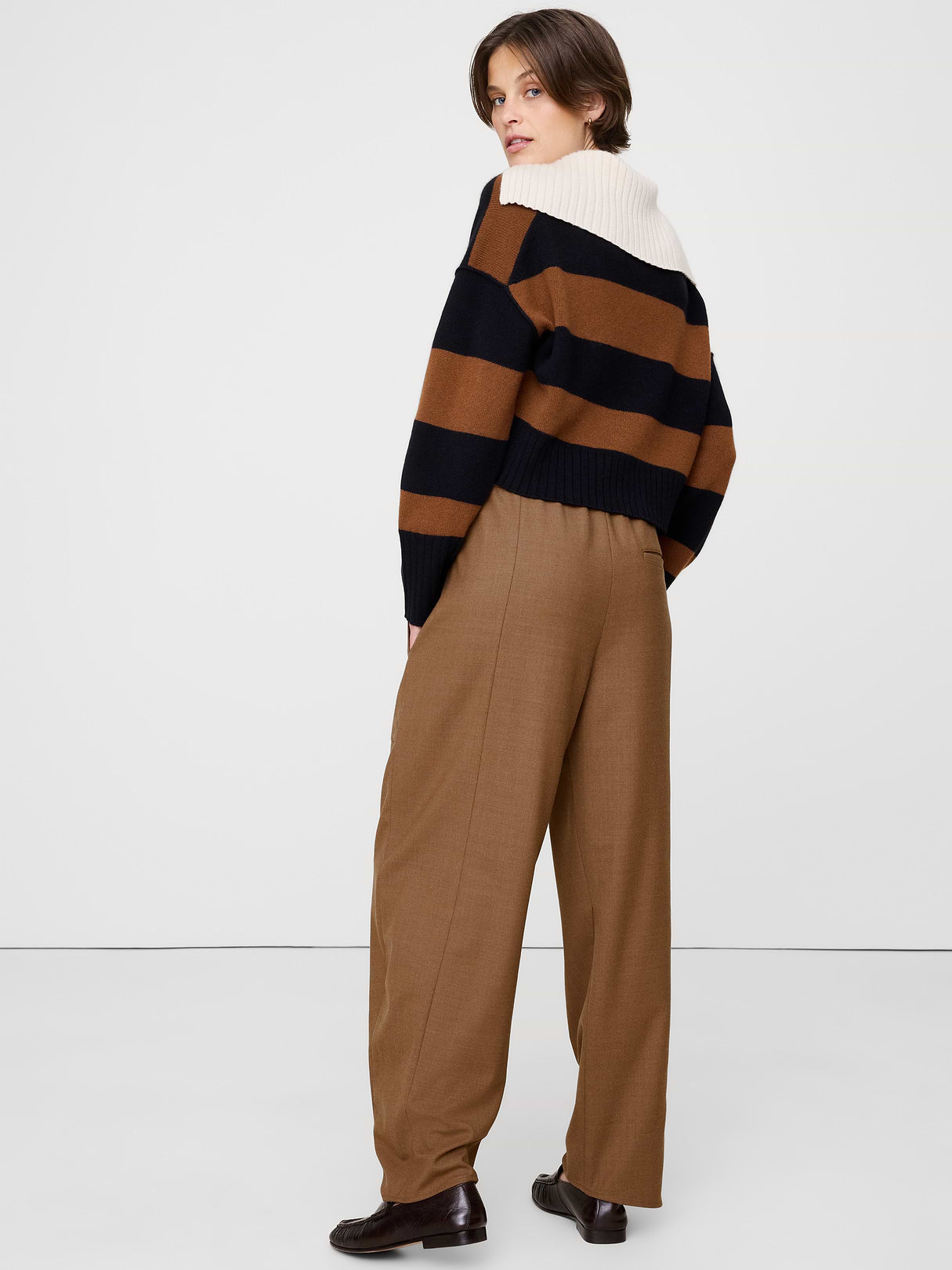 High-Rise Pleated Barrel Flannel Pull-On Pant - Vicuna Brown
