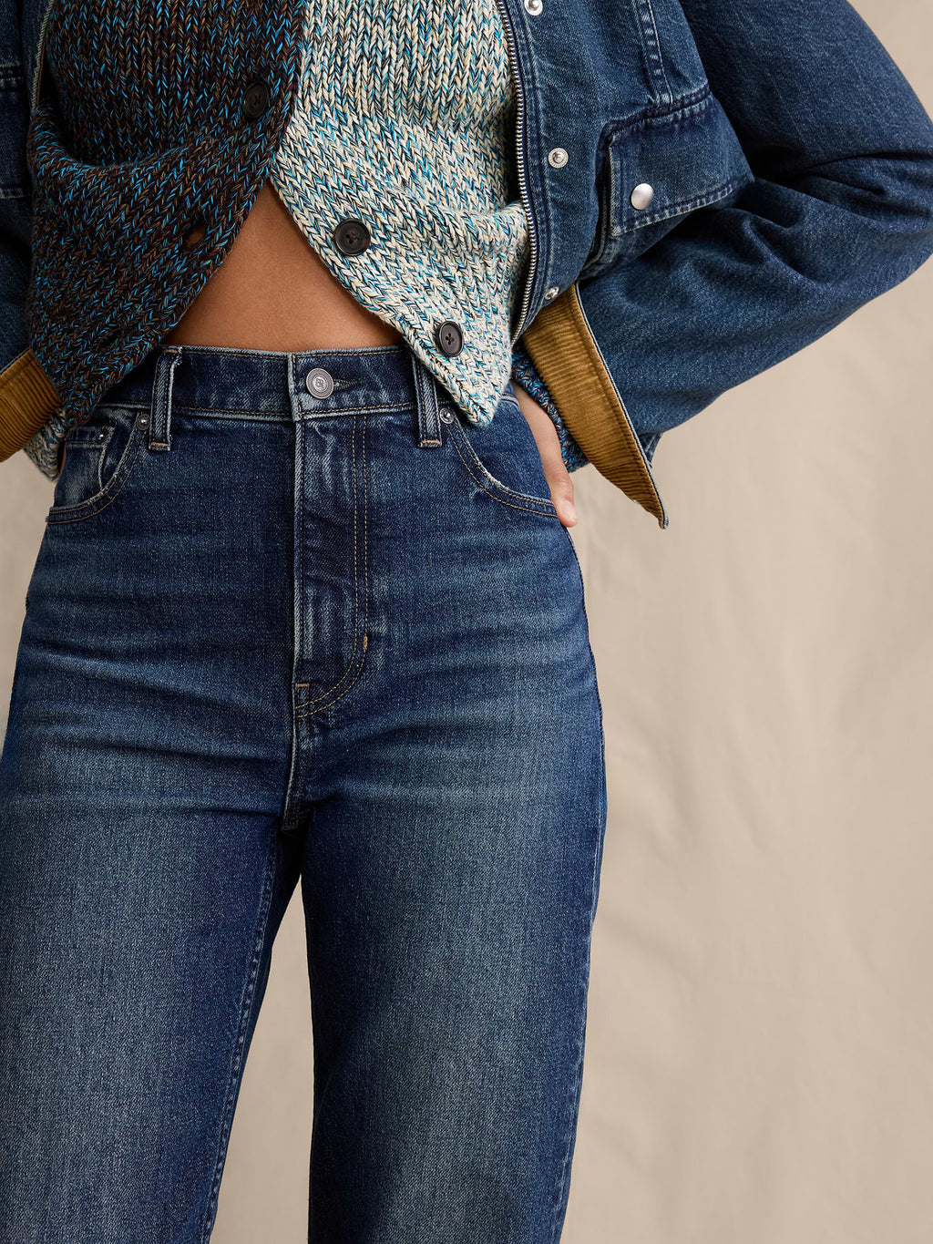 High-Rise 90S Straight Jean - Medium Wash