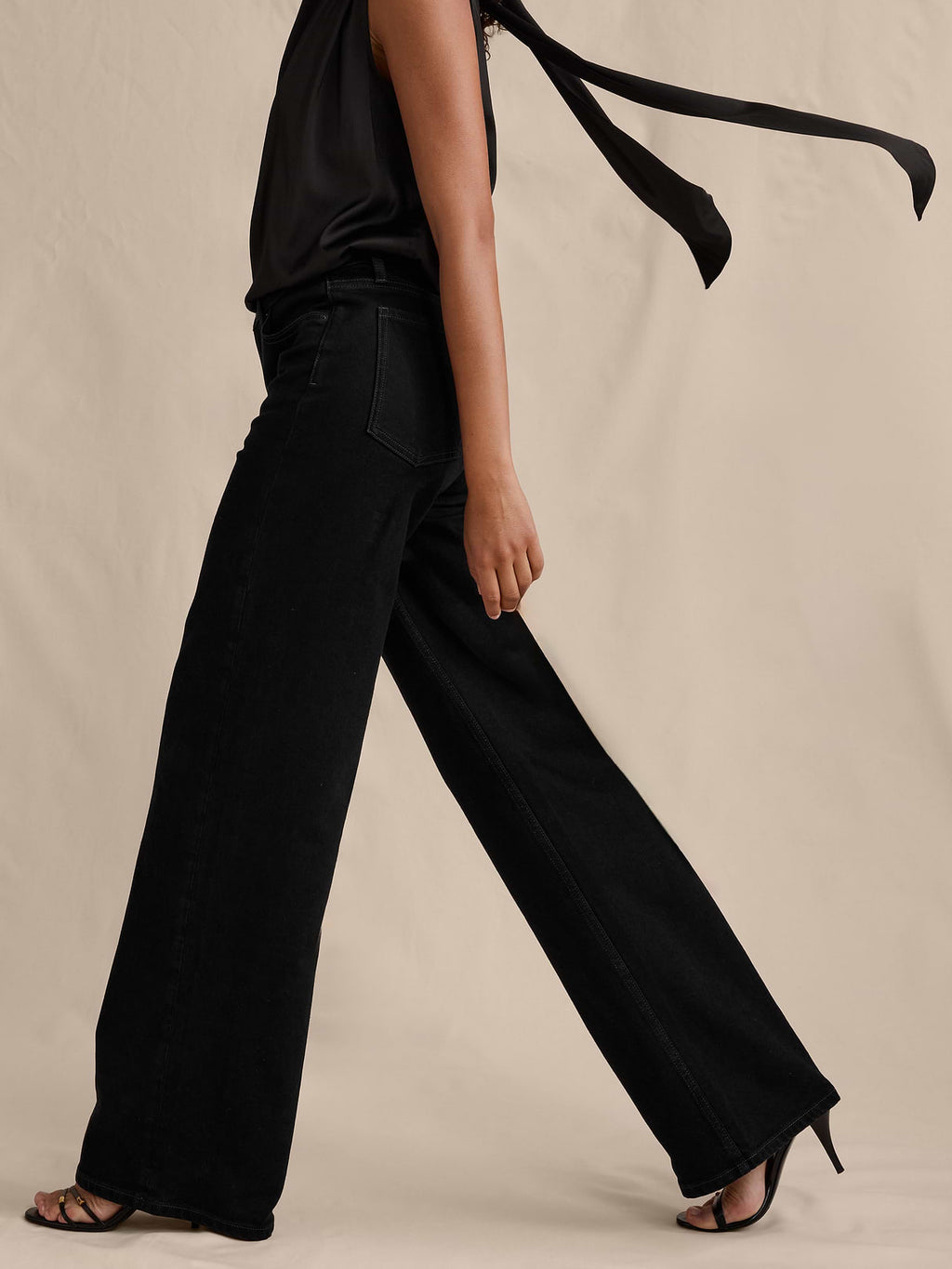 The Icon Classic Wide-Leg Jean - Black Rinse Wash