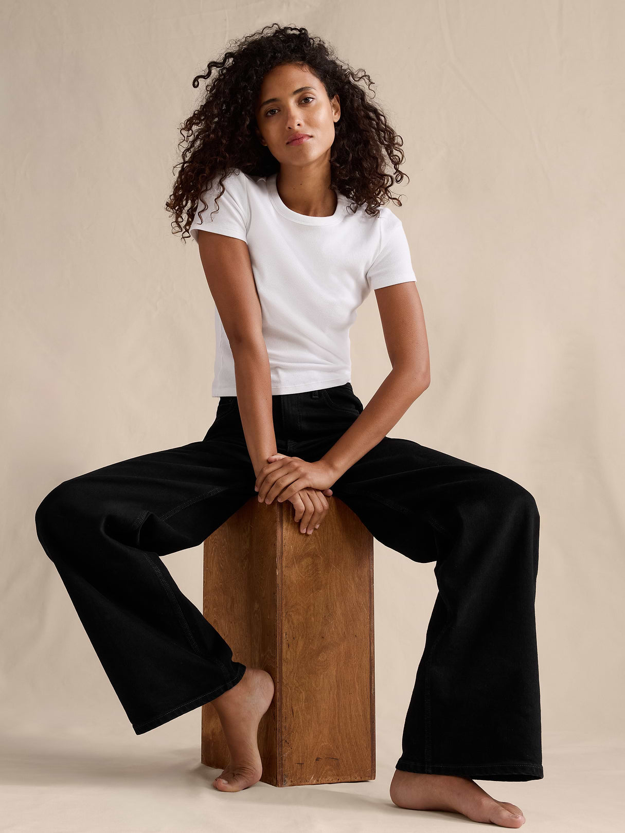 The Icon Classic Wide-Leg Jean - Black Rinse Wash