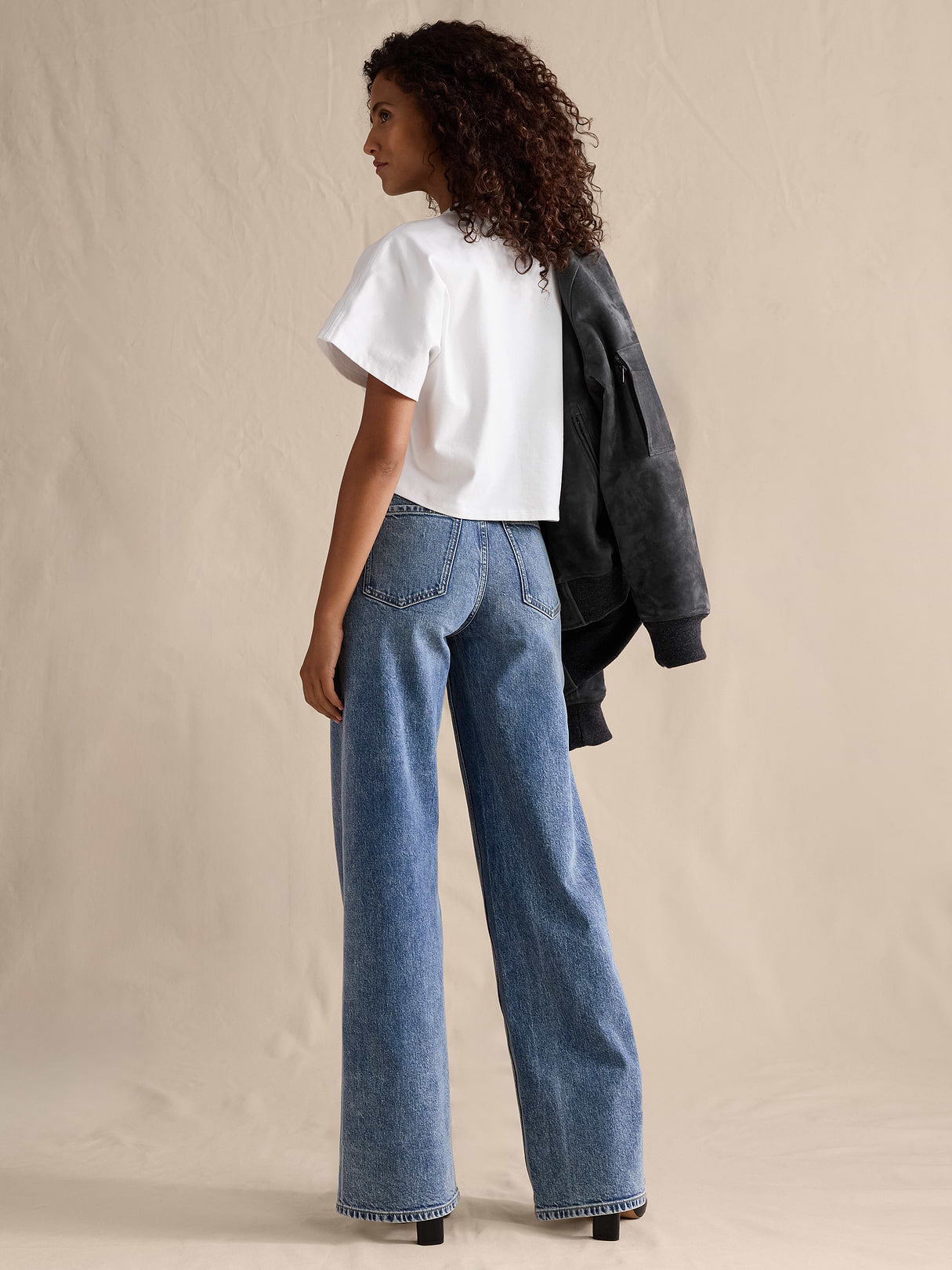 The Icon Classic Wide-Leg Jean - Light Wash