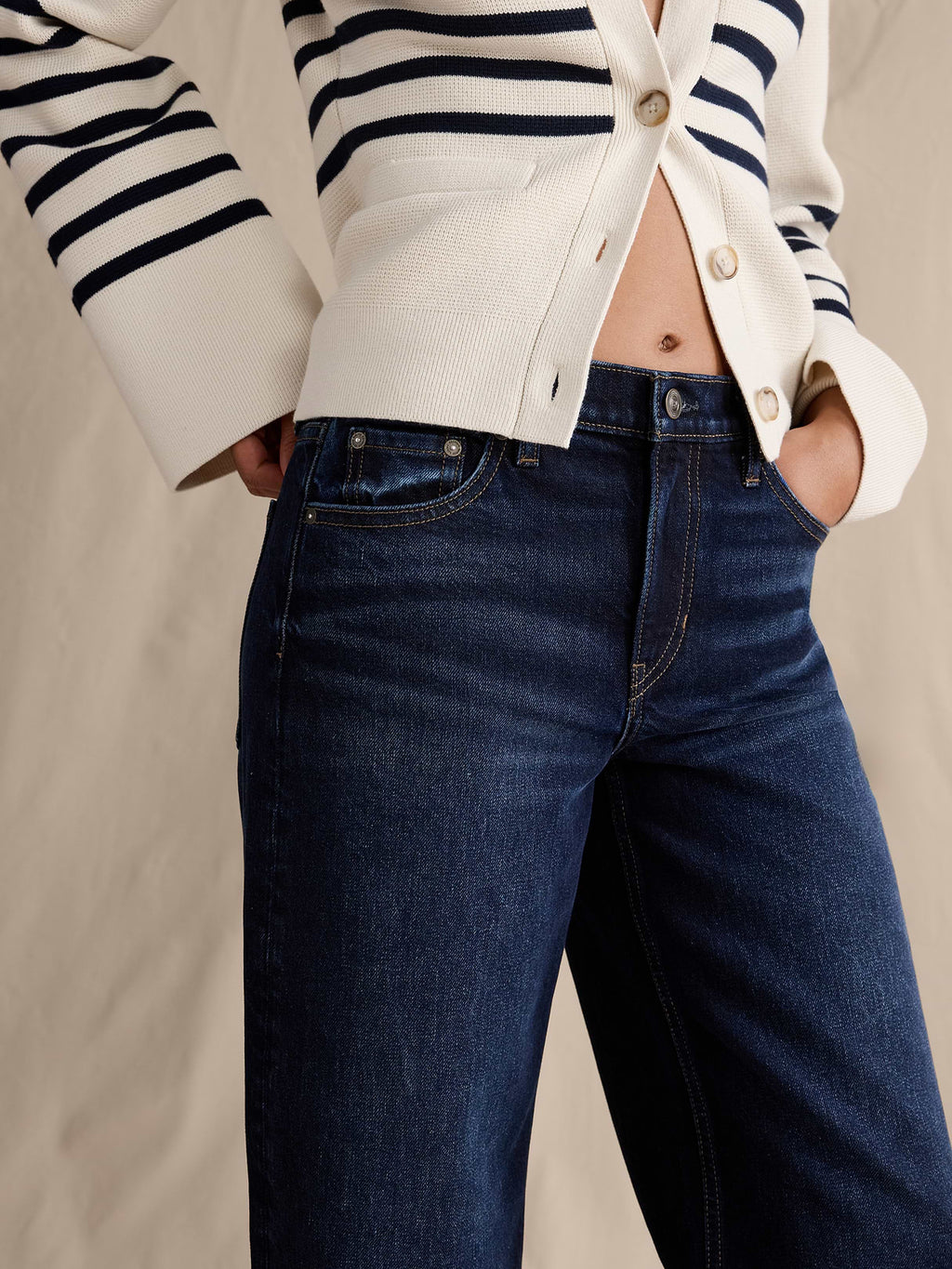 Mid-Rise 90s Classic Jean - Dark Wash