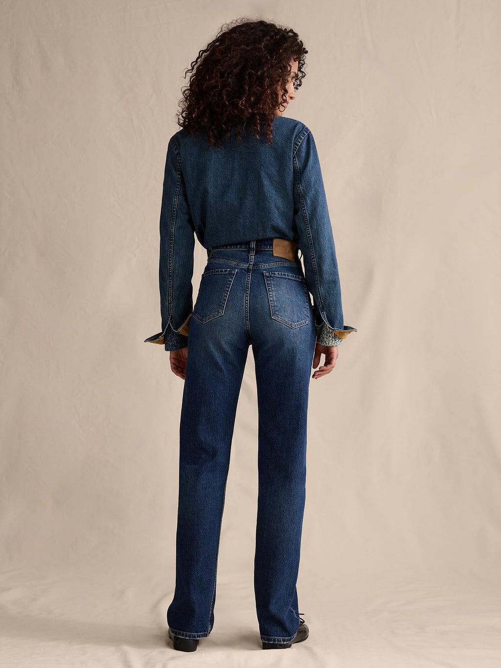 High-Rise 90S Straight Jean - Medium Wash