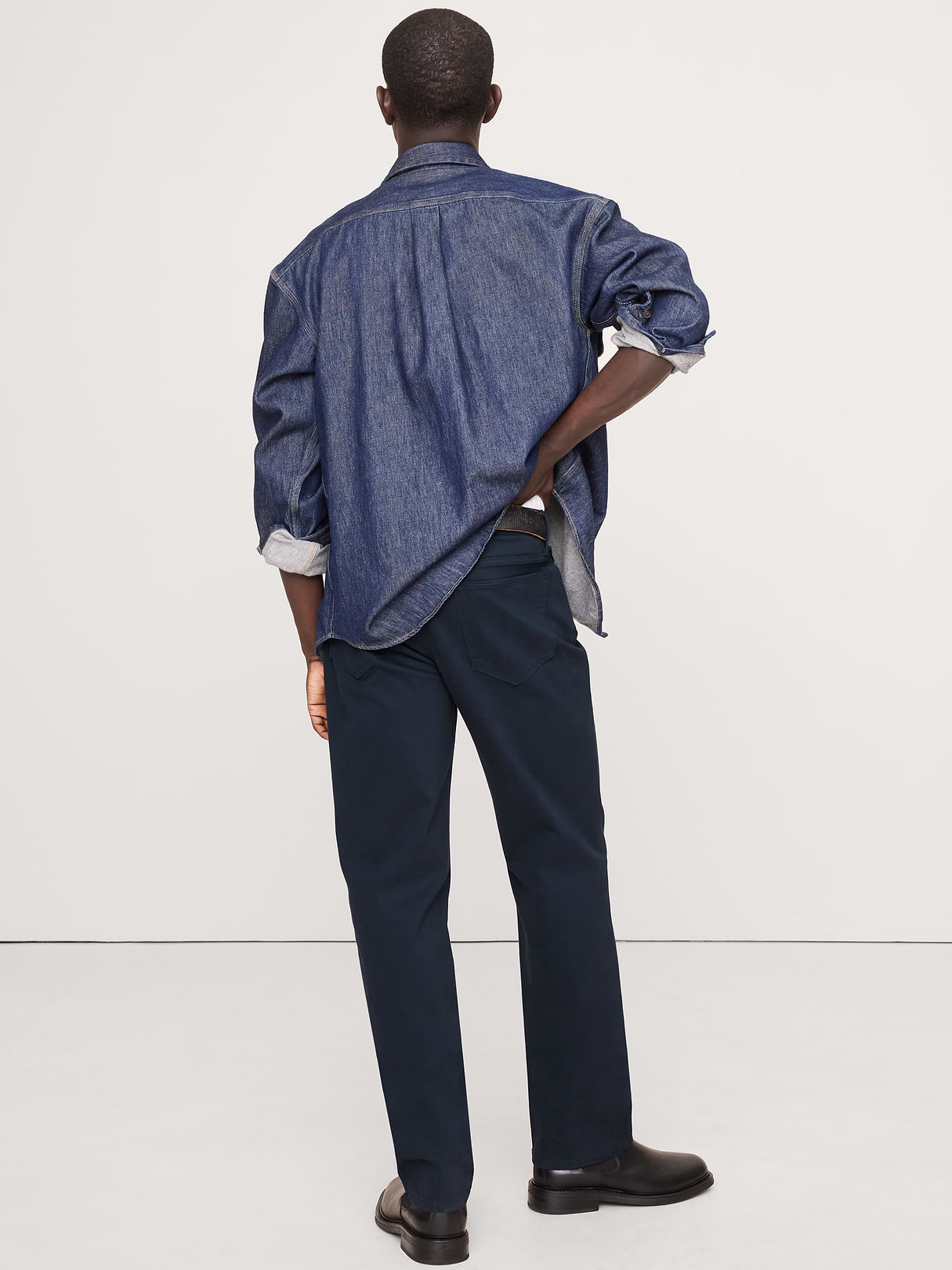 Straight Traveler Pant - Navy Blue