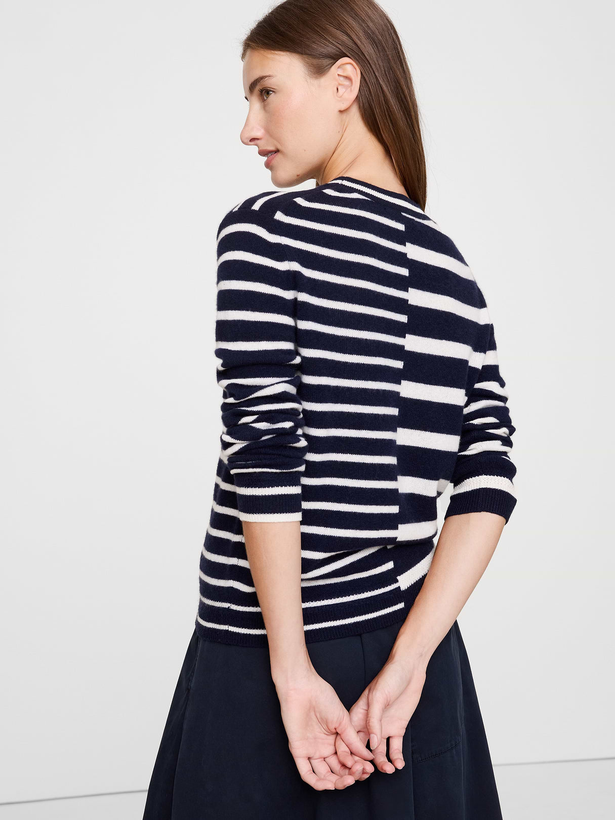 Lightweight Cashmere Crew-Neck Sweater - Navy Blue Stripe