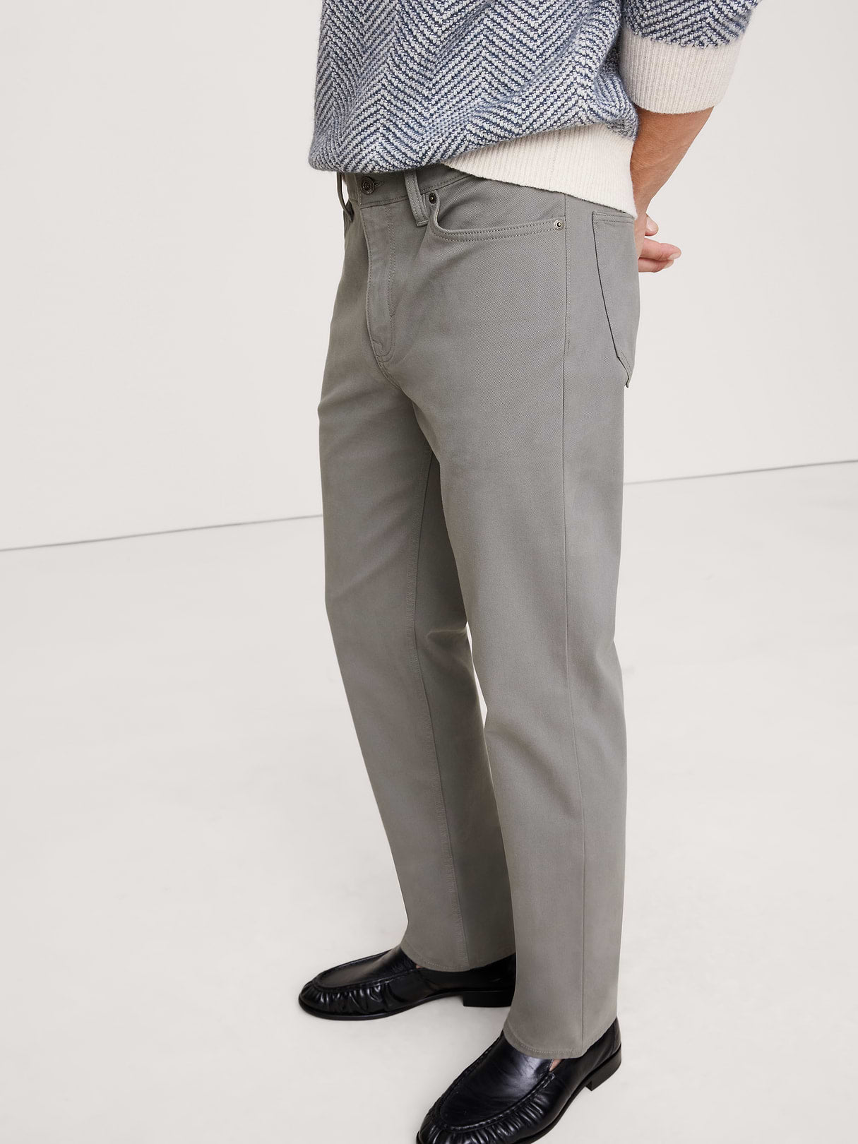 Straight Traveler Pant - Smoke Signal Gray