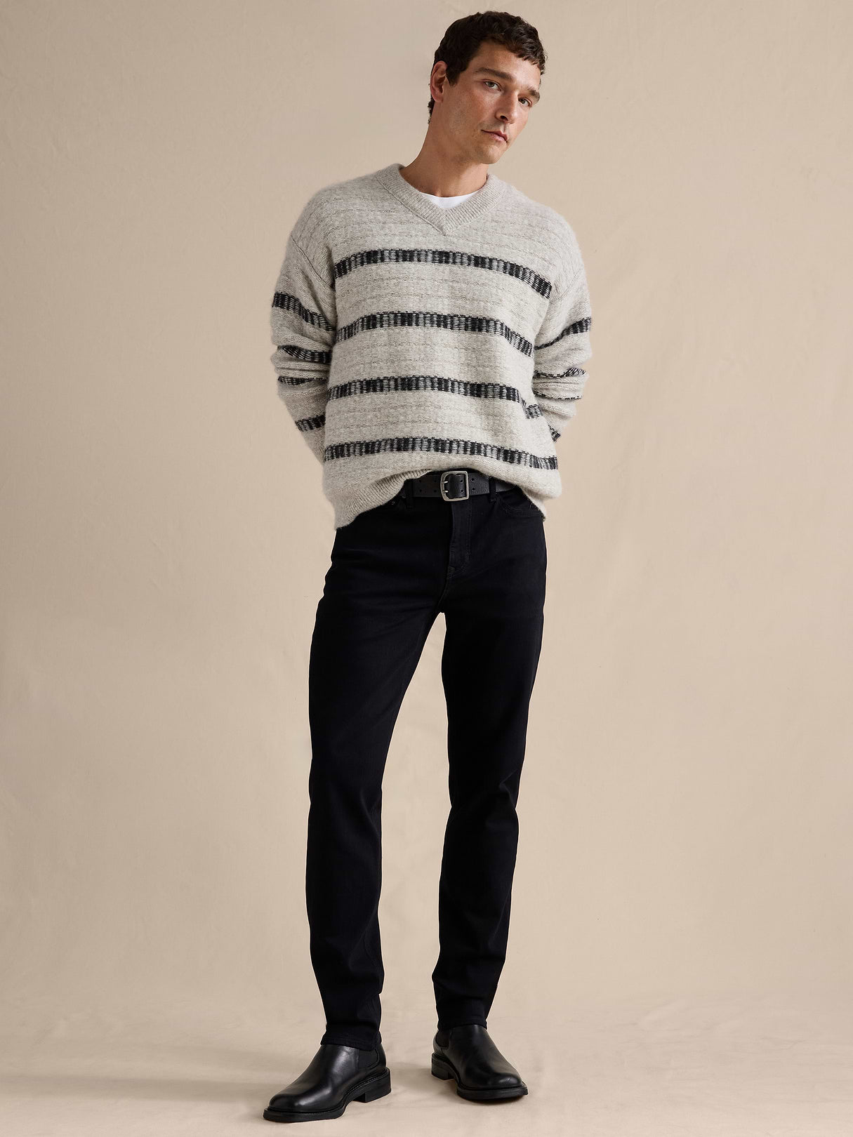 Slim Luxe Traveler Jean - Black