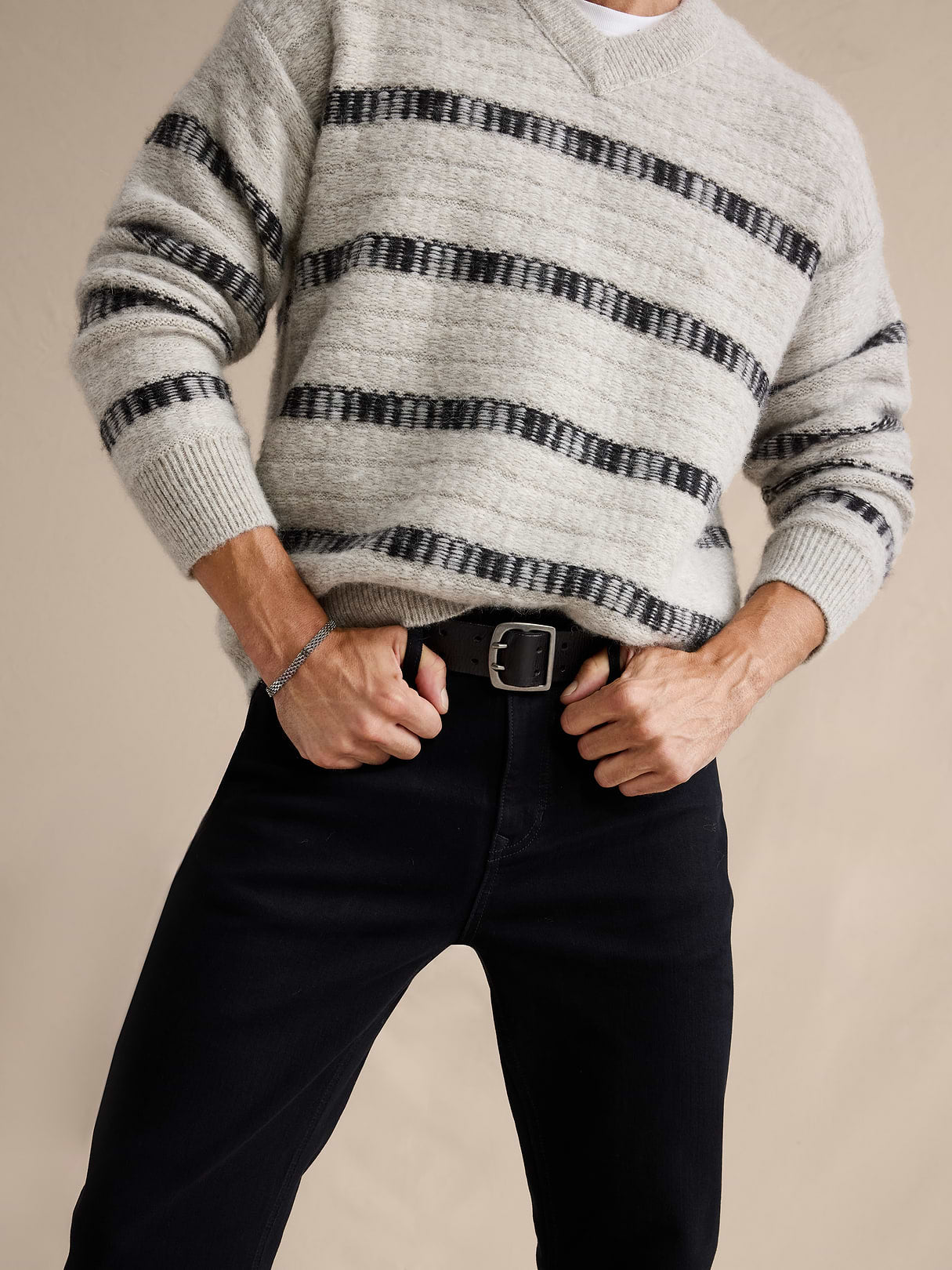 Slim Luxe Traveler Jean - Black