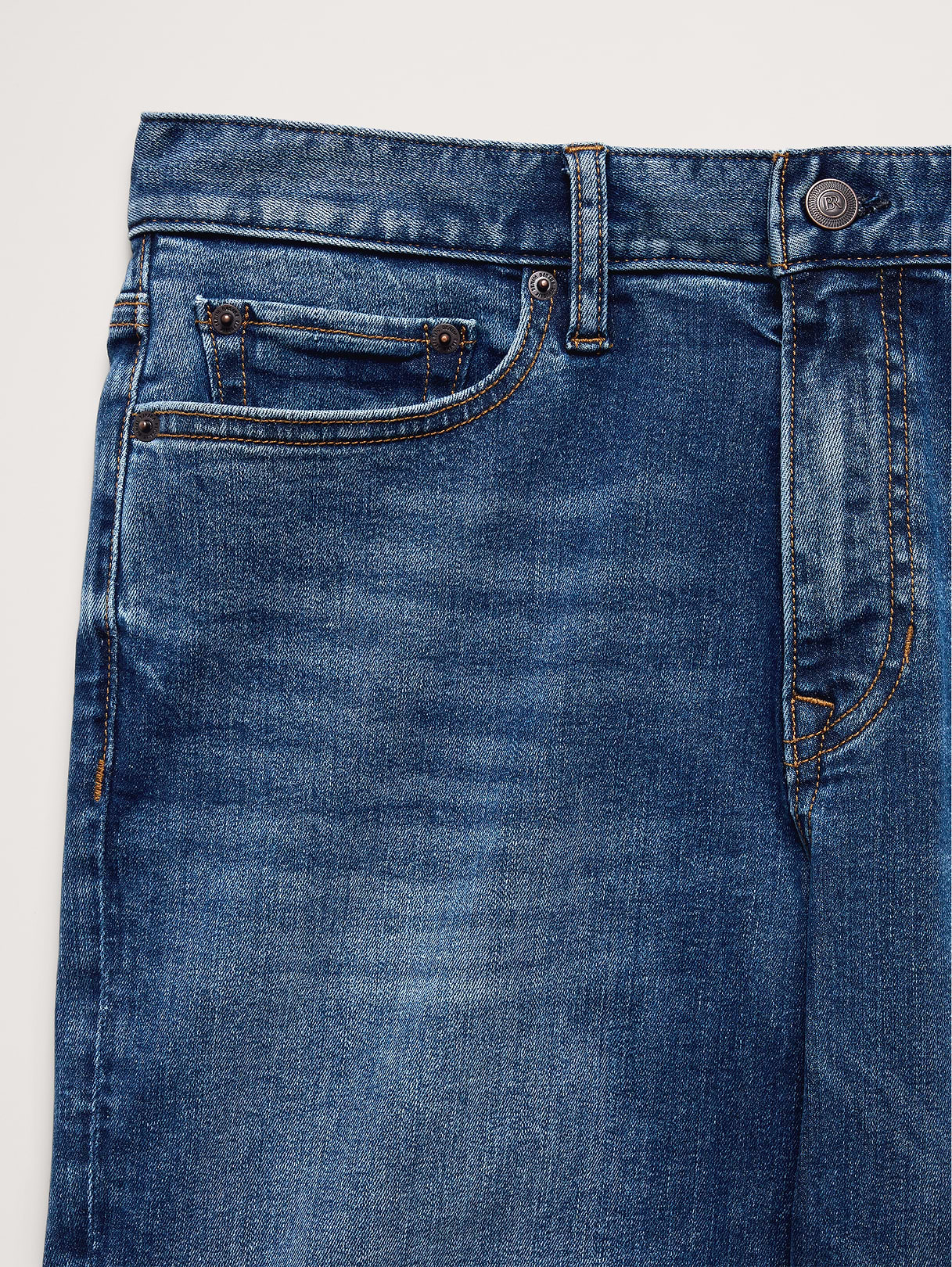 Athletic Luxe Traveler Jean - Medium Wash
